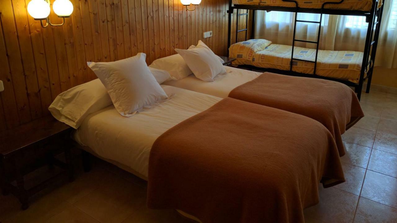 Hostal Talabart Les Exterior photo