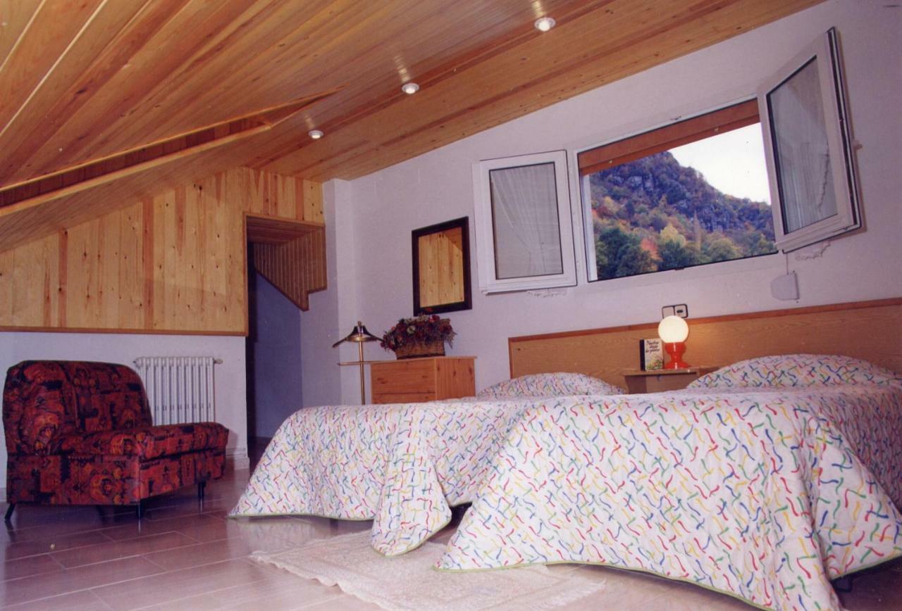 Hostal Talabart Les Exterior photo